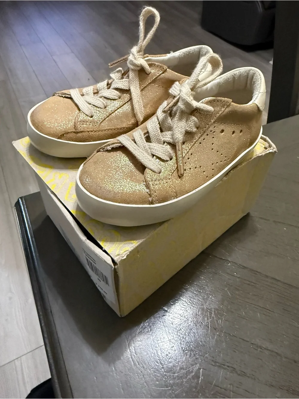 Golden Goose Kids Glitter Lace-Up Sneakers in Gold/Tan